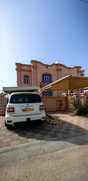 فیلا 5 غرف نوم للبيع في الموالح، مسقط - فيلا تحتوي على 5 غرف نوم للبيع في الموالح مسقط