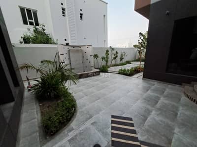 6 Bedroom Villa for Rent in Al Seeb, Muscat - 6 Bedroom Villa for Rent in Al Seeb, Muscat