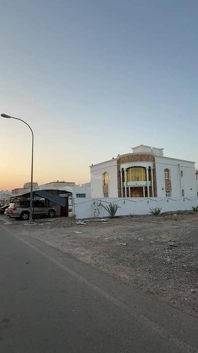 6 Bedroom Villa for Sale in Al Maabilah, Muscat - 6 Bedrooms Villa For Sale in Al Maabilah, Muscat