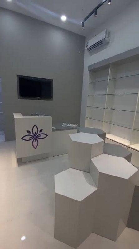 مساحة تجارية للإيجار في المعابيل، مسقط