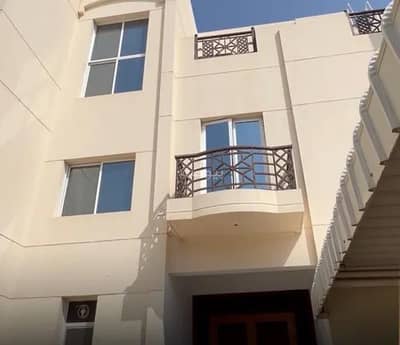 4 Bedroom Villa for Rent in Madinat As Sultan Qaboos, Muscat - 4 Bedrooms Villa For Rent Madinat As Sultan Qaboos, Muscat