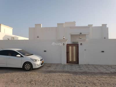 3 Bedroom Villa for Sale in Barka, Al Batinah - 3 Bedrooms Villa For Sale in Barka, Al Batinah