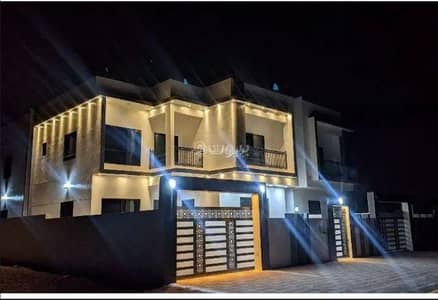 4 Bedroom Villa for Sale in Al Amarat, Muscat - 4 Bedrooms Villa For Sale in Al Amarat, Muscat