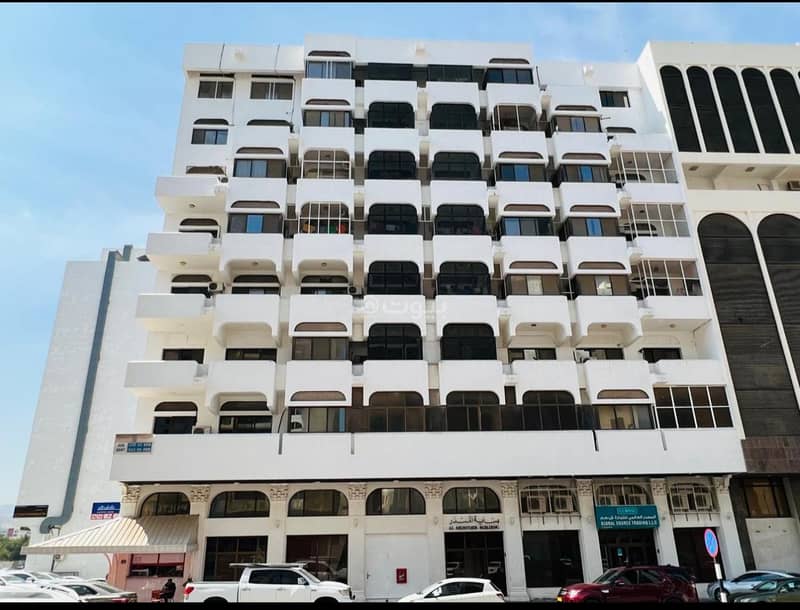 شقة تحتوي على 3 غرف نوم للإيجار في روي، مسقط شقة تحتوي على 3 غرف نوم للإيجار في روي، مسقط