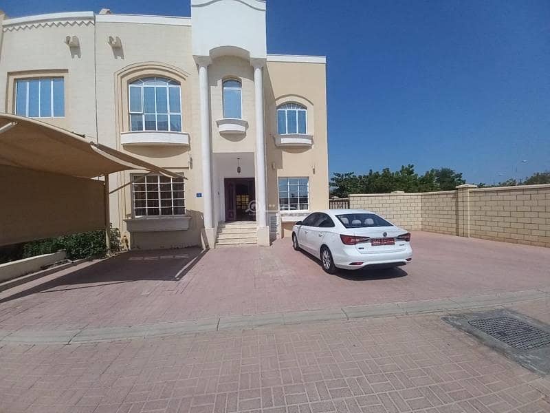 فيلا مكونة من 4 غرف نوم للإيجار في الموالح مسقط فيلا مكونة من 4 غرف نوم للإيجار في الموالح مسقط