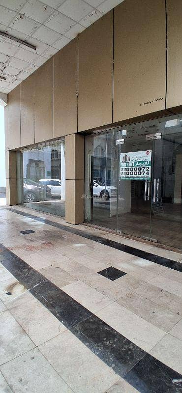 عقارات تجارية اخرى  للايجار في القرم، مسقط - عقار تجاري للإيجار في قورم، مسقط