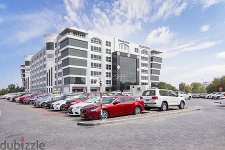 عقارات تجارية اخرى  للايجار في القرم، مسقط - عقار تجاري للإيجار في القرم، مسقط