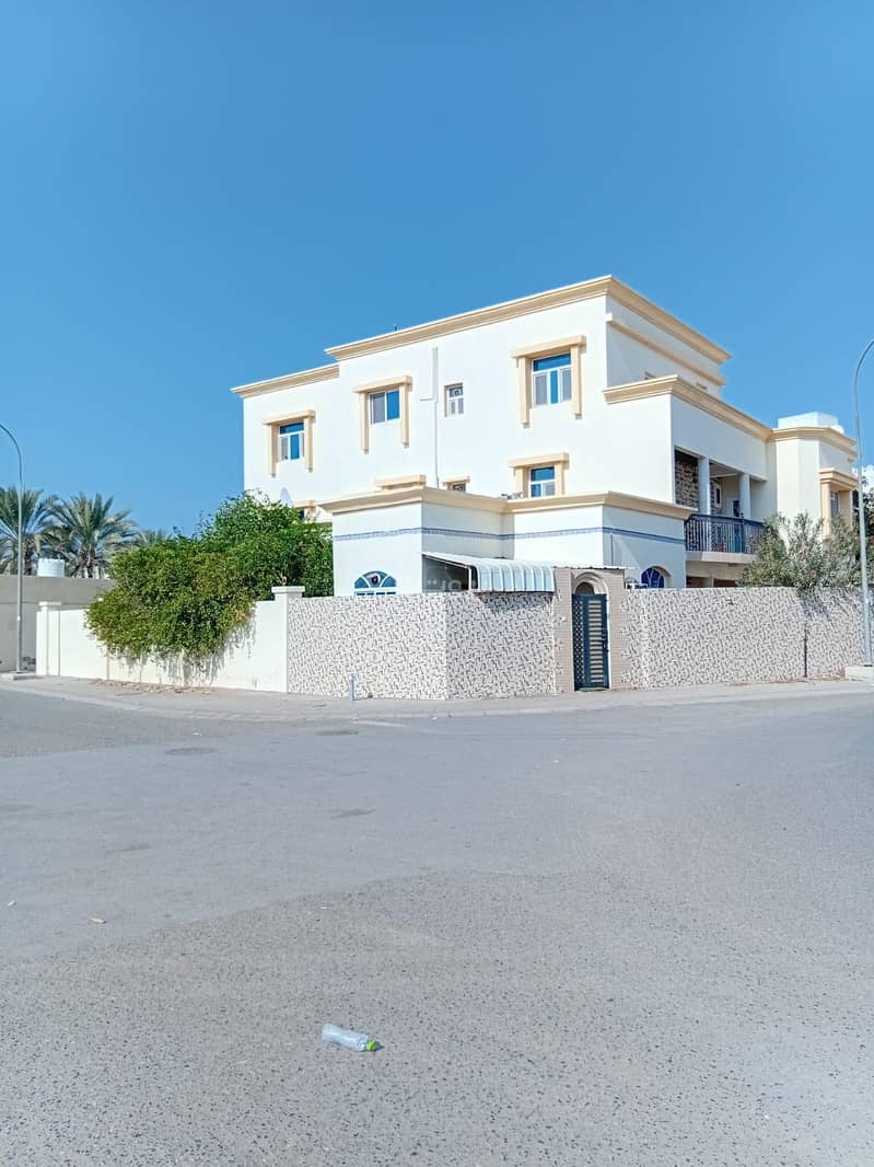 شقة مكونة من غرفتي نوم للإيجار في الحيل، مسقط