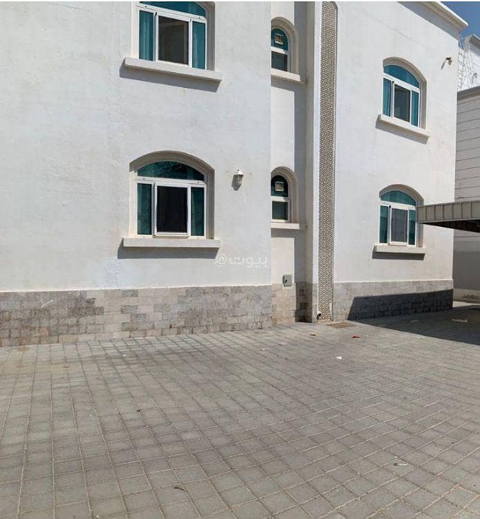 شقة مكونة من 3 غرف نوم للإيجار في الهيل، مسقط