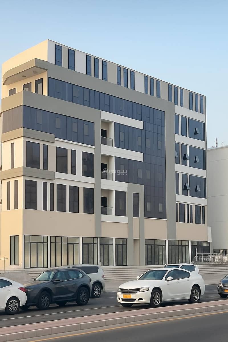 عقار تجاري للإيجار في العزيبة، مسقط