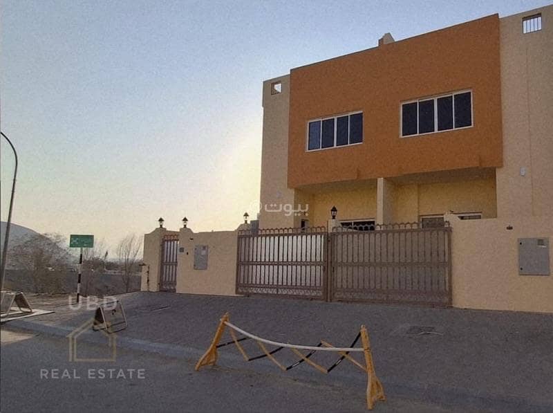 فيلا 5 غرف نوم للإيجار في قوروم، مسقط