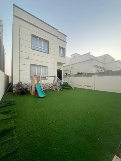 4 Bedroom Villa for Sale in Al Maabilah, Muscat - 4 Bedrooms Villa For Sale in Al Maabilah, Muscat