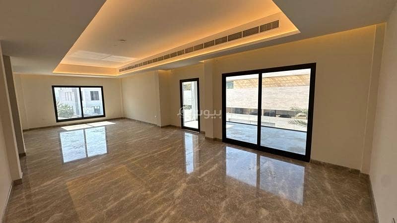 شقة 4 غرف نوم للإيجار في قُرم، مسقط