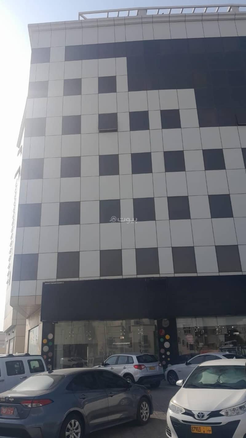 عقار تجاري آخر للإيجار في عذبة، مسقط