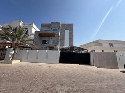 فیلا 4 غرف نوم للايجار في القرم، مسقط - فيلا مكونة من 4 غرف نوم للإيجار في قورم، مسقط