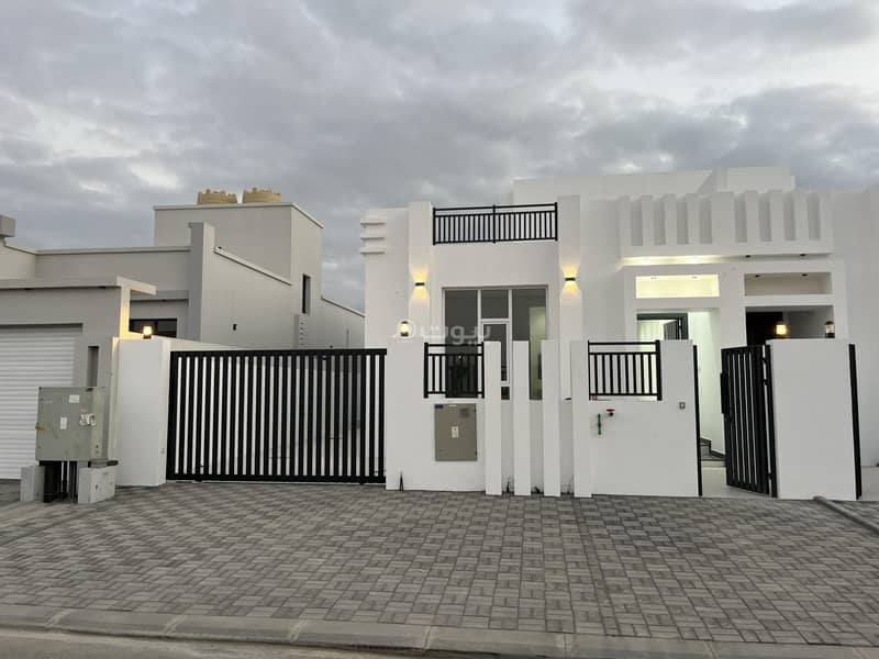 فيلا تتكون من 3 غرف نوم للبيع في بركة، الباطنة