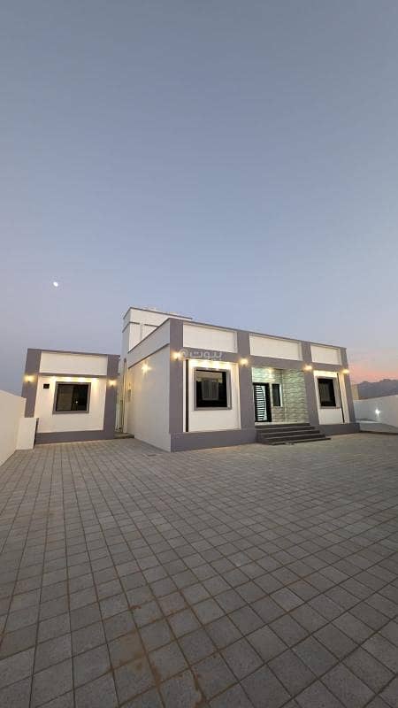 للبيع منزل جديد فالعامرات م النهضة مربع ١٤ سوبر كورنر ع شارع الرئيسي