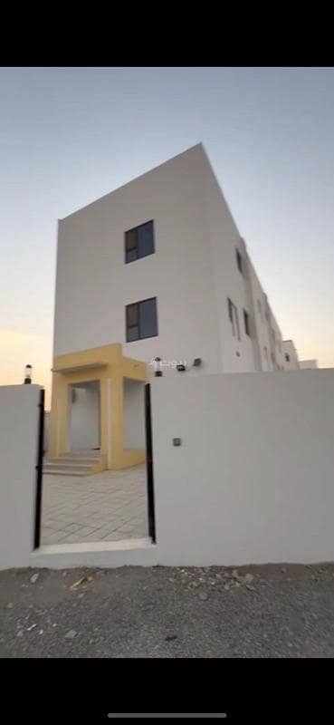3 Bedroom Apartment for Sale in Al Maabilah, Muscat - 3 Bedrooms Apartment For Sale in Al Maabilah, Muscat
