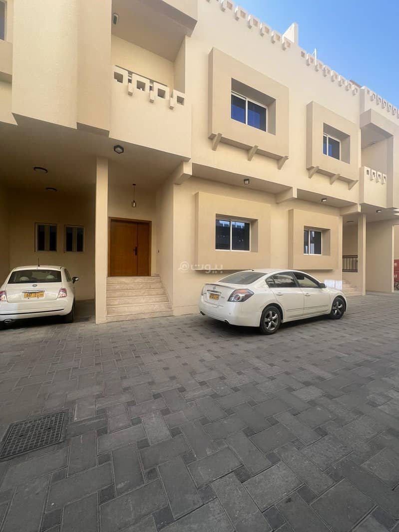 ٥ غرف نوم فيلا للإيجار في الهيل، مسقط