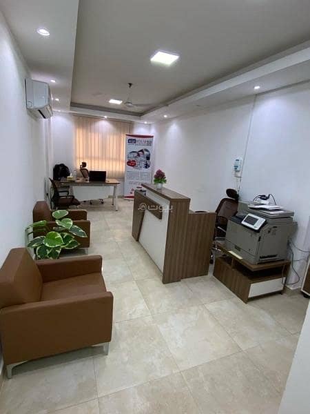2 Bedrooms Apartment For Rent Al Maabilah, Muscat