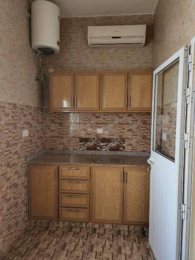 فلیٹ 3 غرف نوم للايجار في المعبيلة، مسقط - 3 غرف نوم شقة للإيجار في الماكلاب مسقط