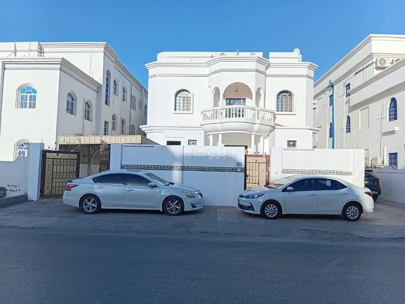 فيلا من 5 غرف نوم للإيجار في الغبرة، مسقط