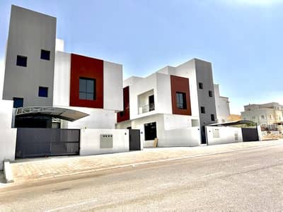 فیلا 4 غرف نوم للايجار في بوشر، مسقط - فيلا 4 غرف نوم للايجار في بوشير، مسقط