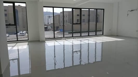 عقارات تجارية اخرى  للايجار في روي، مسقط - عقار تجاري للإيجار في روي، مسقط