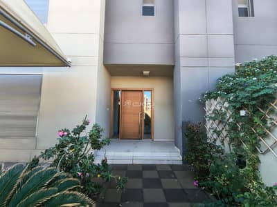 3 Bedroom Villa for Rent in Qurum, Muscat - 3 Bedrooms Villa For Rent Qurum Muscat