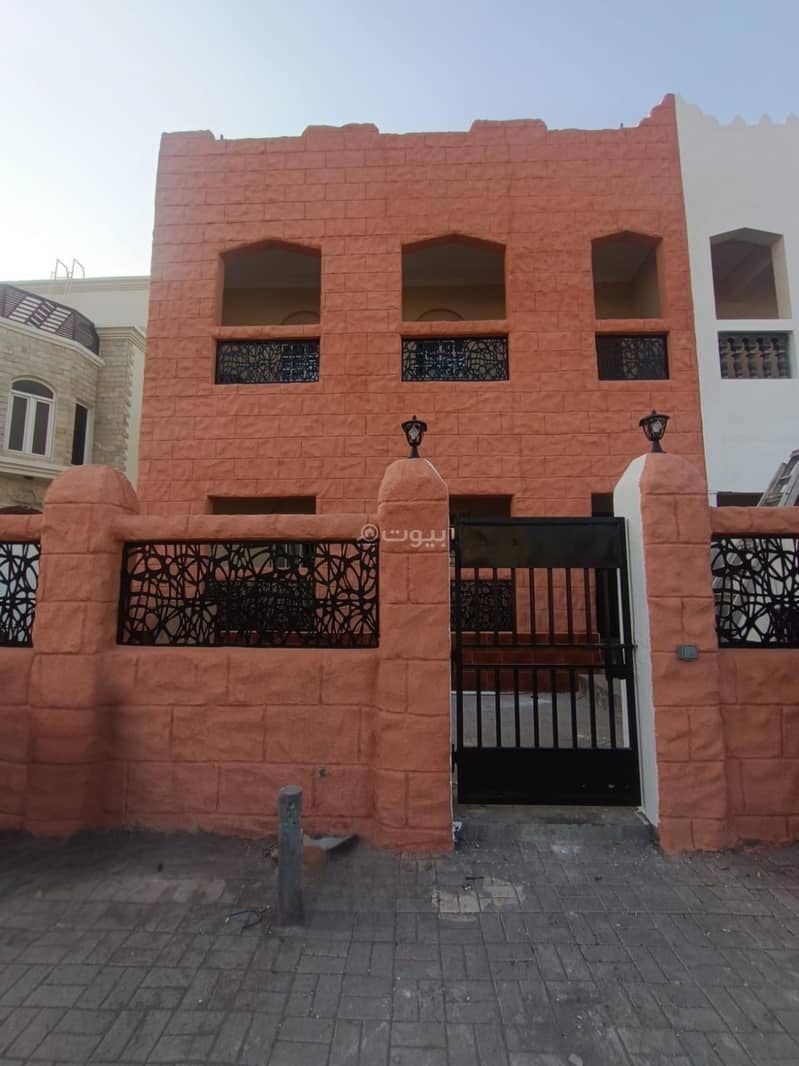 9 Bedrooms Villa For Rent in Al Hail, Muscat
