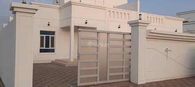 2 Bedroom Villa for Sale in Barka, Al Batinah - 2 Bedroom Villa For Sale Barka, Al Batinah