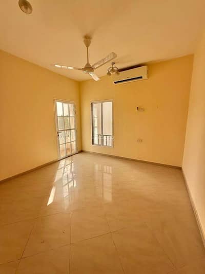 فیلا 4 غرف نوم للايجار في القرم، مسقط - فيلا مكونة من 5 غرف نوم للإيجار في عنساب، مسقط