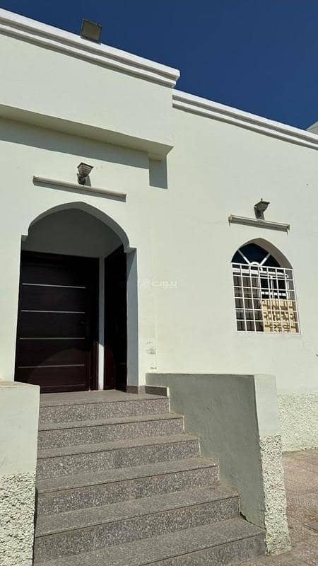 فيلا مكونة من 3 غرف نوم للإيجار في المعابل مسقط