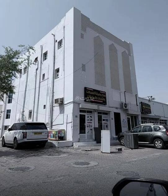 مبنى تجاري للبيع في الموالح، مسقط