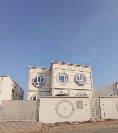 فیلا 8 غرف نوم للبيع في قريات، مسقط - فيلا مكونة من 8 غرف نوم للبيع في القريات، مسقط