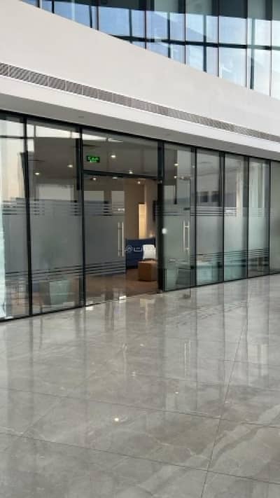 عقارات تجارية اخرى  للايجار في القرم، مسقط - 0 غرف تجارية أخرى للإيجار في قروم، مسقط