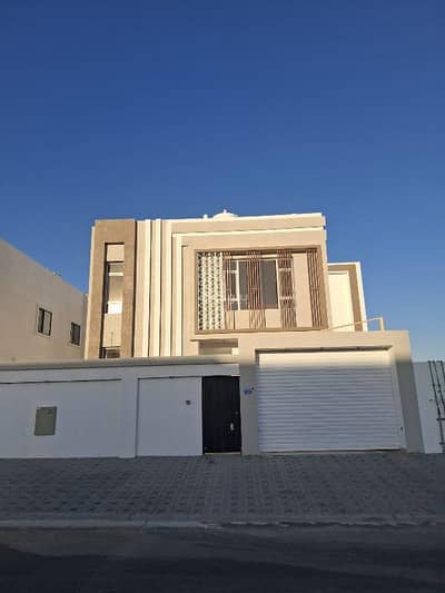 فیلا 5 غرف نوم للبيع في العامرات، مسقط - فيلا مكونة من 5 غرف نوم للبيع في العمارات، مسقط