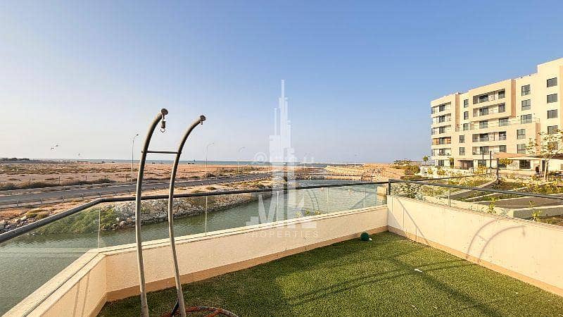 2 Bedrooms Apartment For Sale The Wave (Almouj) Muscat
