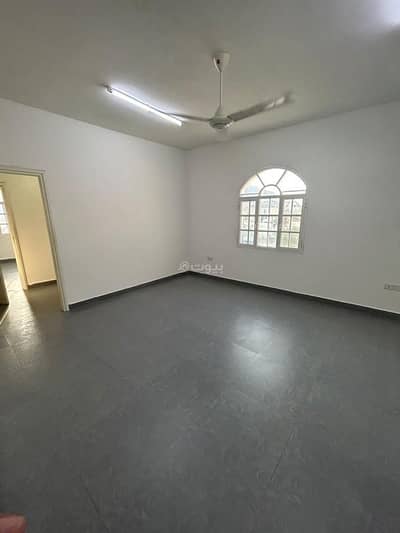 شقة 4 غرف نوم للايجار في وادي الكبير، مسقط - شقة مكونة من 4 غرف نوم للإيجار في الوادي الكبير، مسقط