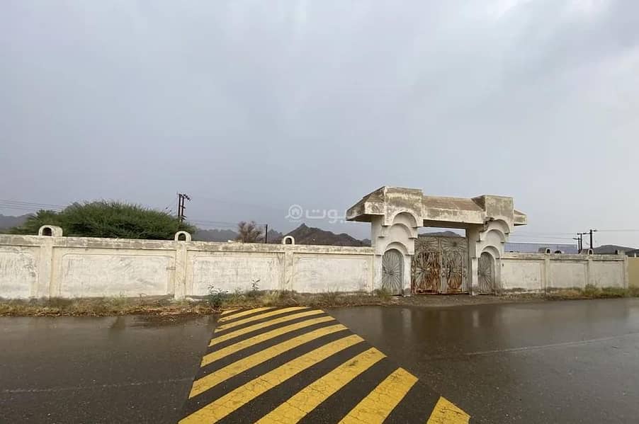 شاليه مع 1 حمام للبيع في مهذّه، البريمي