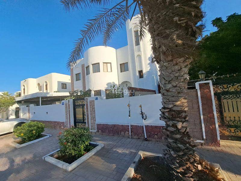 3 Bedrooms Apartment For Rent Al Hail, Muscat 3 Bedrooms Apartment For Rent Al Hail, Muscat