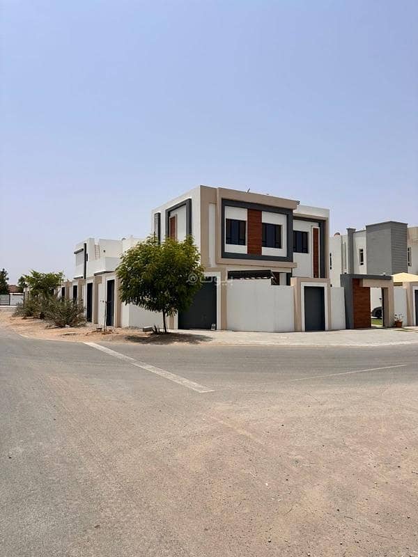 4 Bedrooms Villa For Sale in Barka, Al Batinah 4 Bedrooms Villa For Sale in Barka, Al Batinah