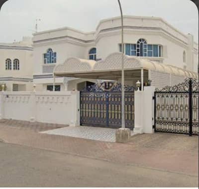 فیلا 7 غرف نوم للبيع في القرم، مسقط - فيلا مكونة من 7 غرف نوم للبيع في قورم، مسقط