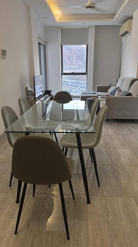 3 Bedrooms Apartment For Rent Madinat As Sultan Qaboos, Muscat