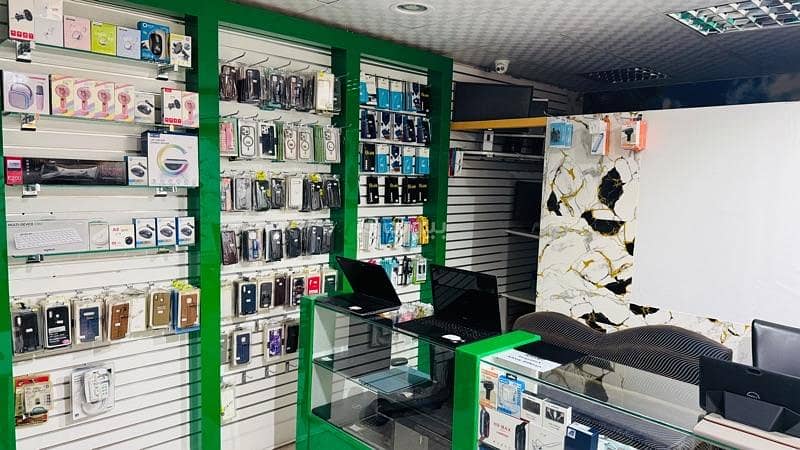 عقار تجاري للبيع في الموالح، مسقط