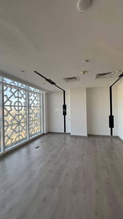 عقارات تجارية اخرى  للبيع في الخوير، مسقط - عقار تجاري للبيع في الخوير، مسقط