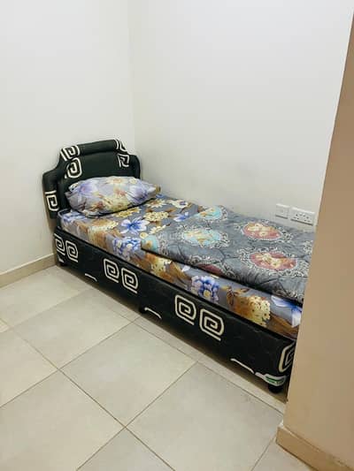 عقارات تجارية اخرى  للايجار في الخوير، مسقط - محل تجاري للإيجار في الخوير، مسقط