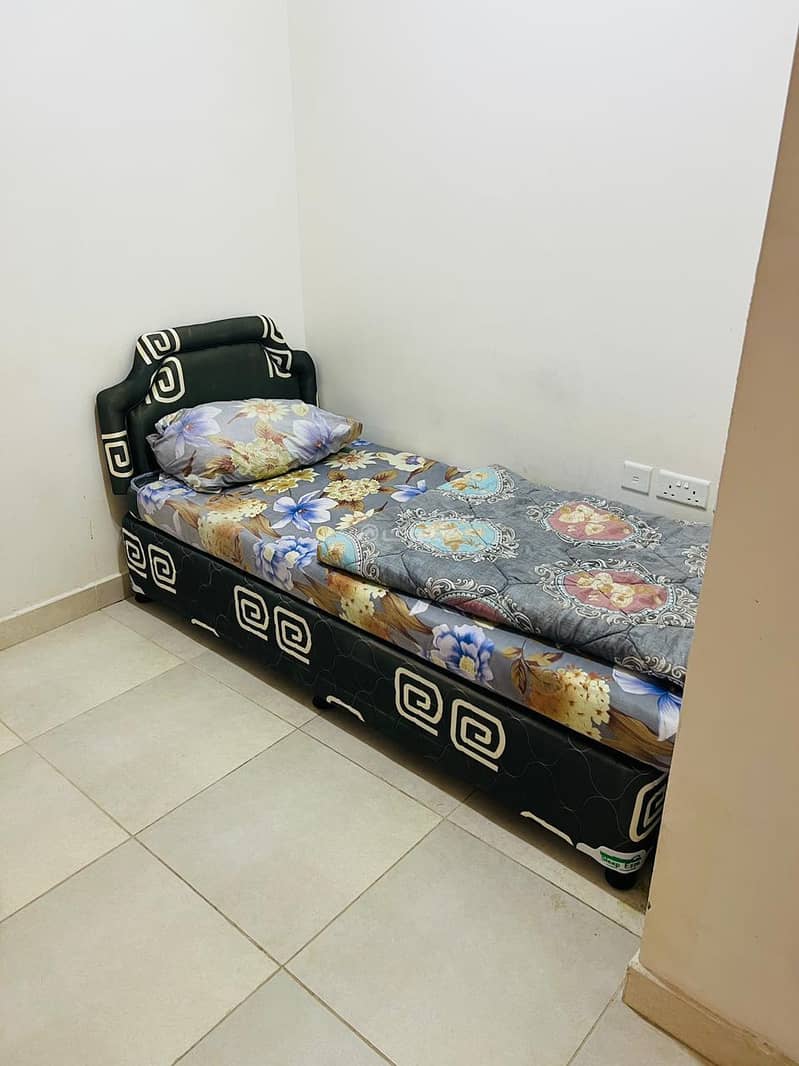 محل تجاري للإيجار في الخوير، مسقط