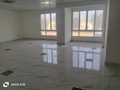 عقارات تجارية اخرى  للايجار في الخوض، مسقط - عقار تجاري للإيجار في الخوض، مسقط