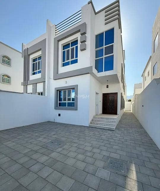 فيلا مكونة من 5 غرف نوم للبيع في أنساب، مسقط